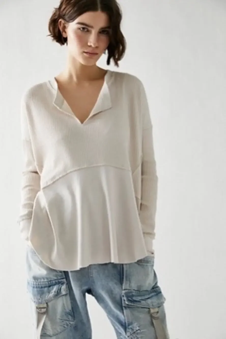 We The Free Oversized Waffle Knit VNeck Henley Long Sleeve Top Size Medium Cream